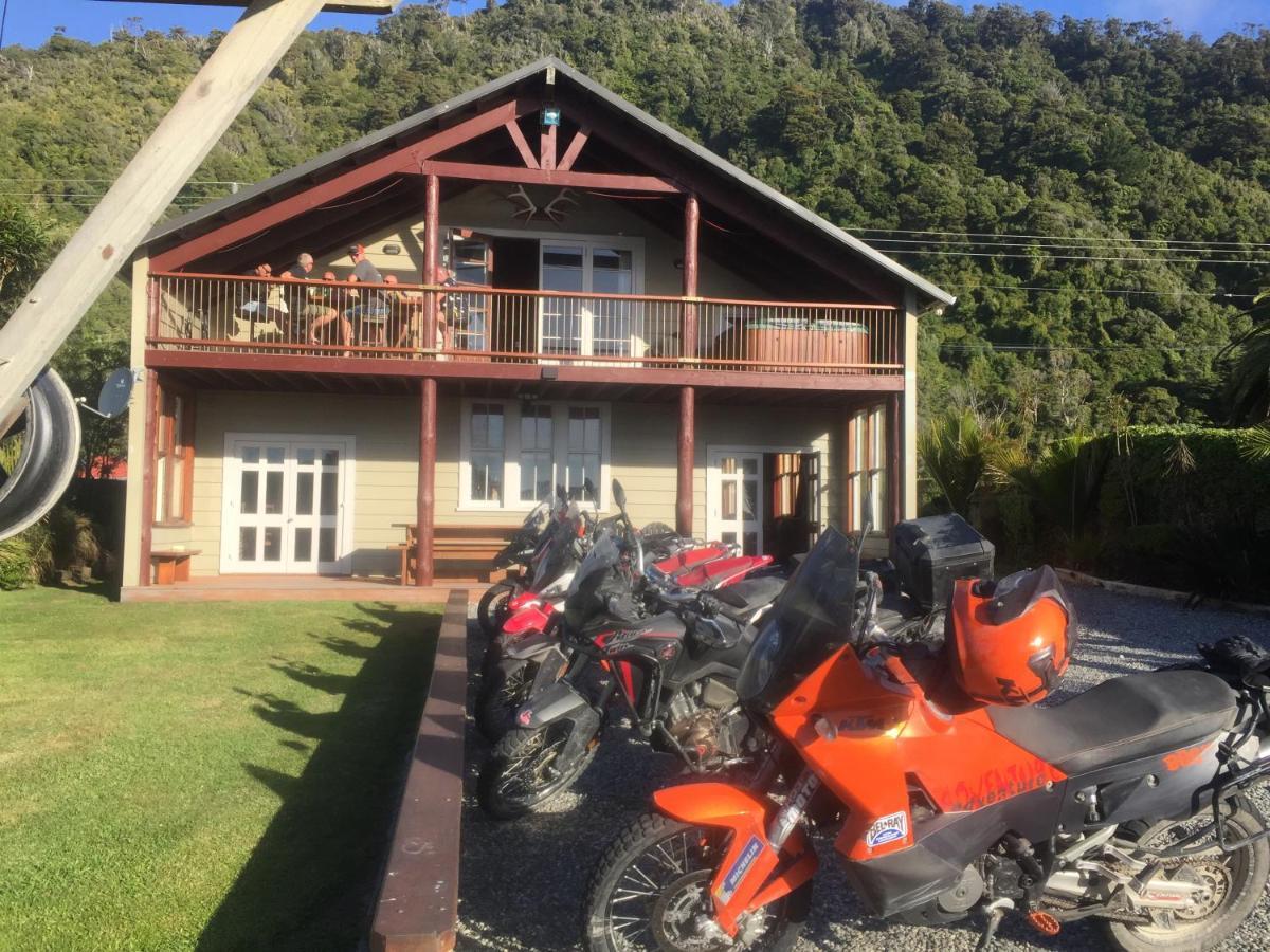 The Ghost Lodge Granity Ngoại thất bức ảnh